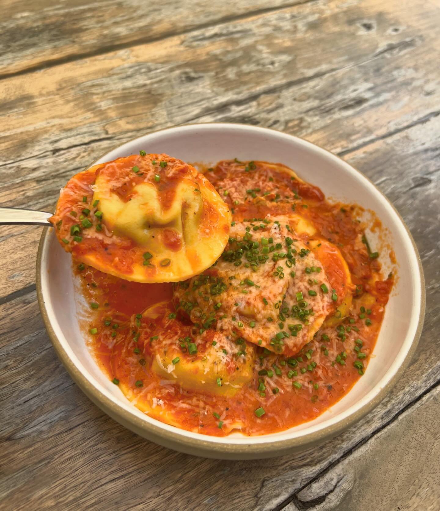Pasta Wednesday Special! 🍝 

Ravioli stuffed with Fresh Mozzarella, Sausage, Herbs, Chili Flakes and Garlic in a Marinara Sauce topped with Parmigiano Reggiano. 

Tonight only!

Our Hours: 
Mon-Thurs 3-9pm.
Fri-Sat 12-10pm.
Sun 12-9pm.

See you here