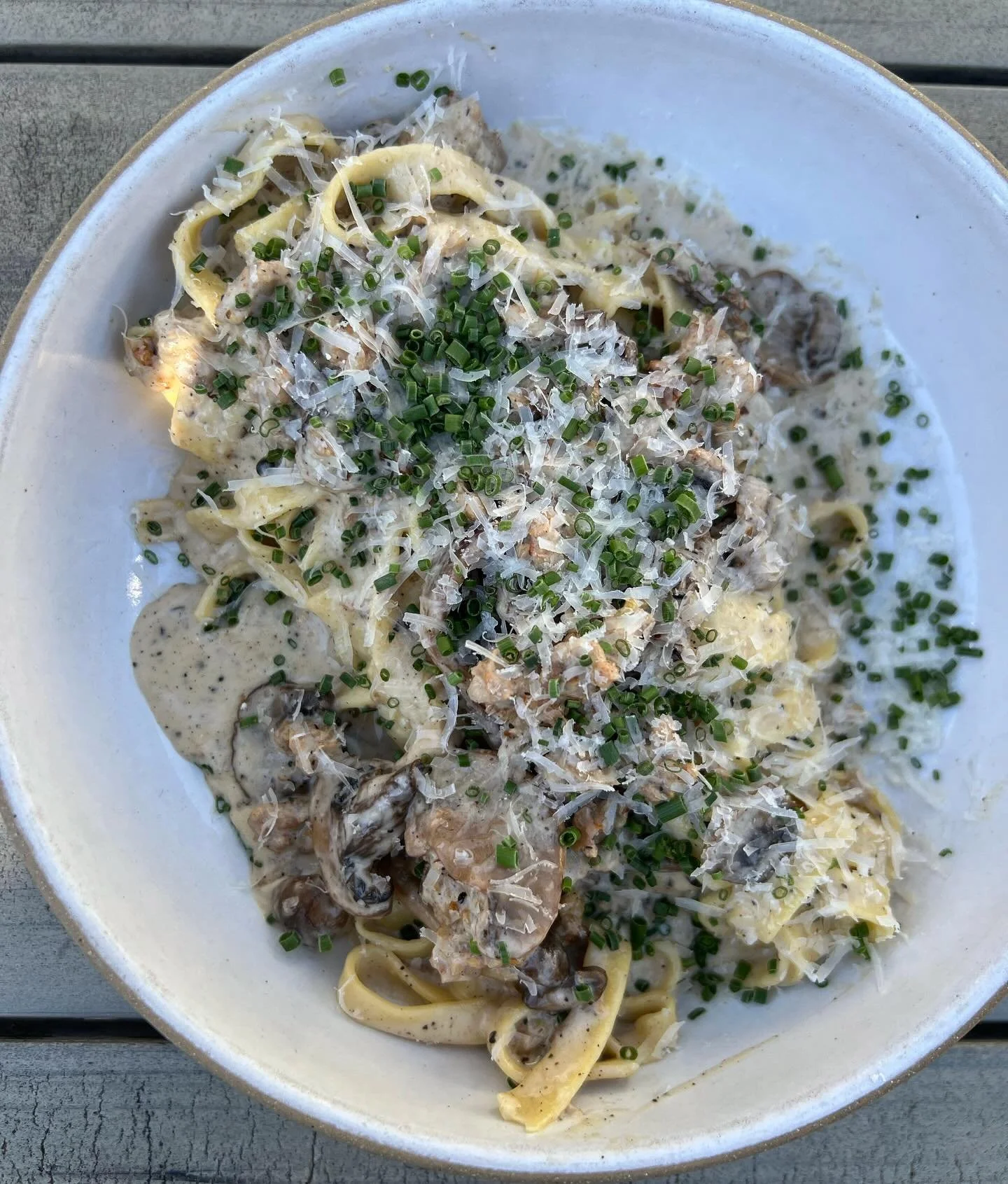 Pasta Wednesday Special! 🍝
Fettuccine in Cream Sauce with Italian Sausage, Mushrooms and Parmigiano Reggiano
$11 Glasses of Wine All Night 🍷
Happy hour 3-6 🍕 🥗 🍻 🌱
Our Hours:
Mon-Thurs 3-9pm.
Fri-Sat 12-10pm.
Sun 12-9pm.
See you here.