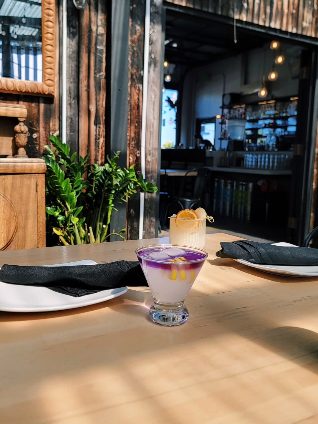 Tonight&rsquo;s vibe:
🍸 Craft martinis
🎶 80s new wave
✨ $11 all night

Martini Tuesday at 2145 Eats

#ocrestaurantweek #martininight #travelcostamesa #80smusic #yelpoc