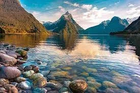 Milford_Sound_(New_Zealand) 2.jpg