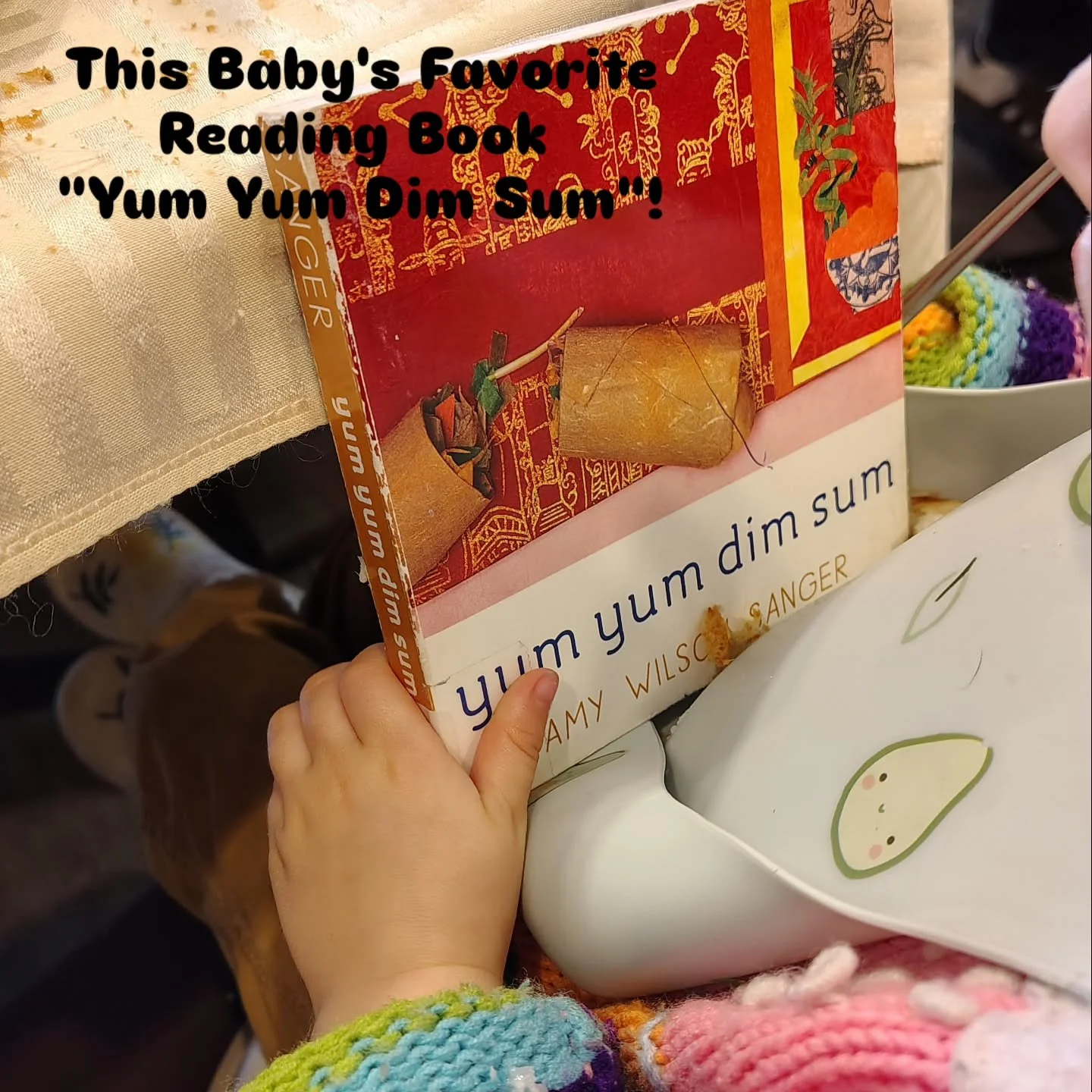 One of our customers brought her beautiful baby girl for our Vegan Dim Sum and her baby enjoyed the Vegan BBQ Bao and all the dum Sum her mom chosen! The mommy told us that baby girl has been reading a book called "Yum Yum Dim Sum", that's 