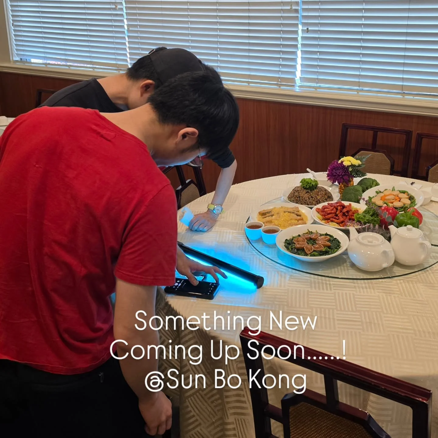 Our Front End Staffs are not only good at serving our customers, they are the most talented and creative people we have as team members! 

Yes, our team are working so hard even back-end developing and creating new graphic images for the restaurant.
