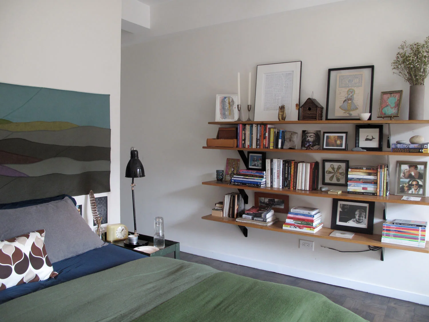 FreestyleRestyle_37thSt_bedroom2.jpg