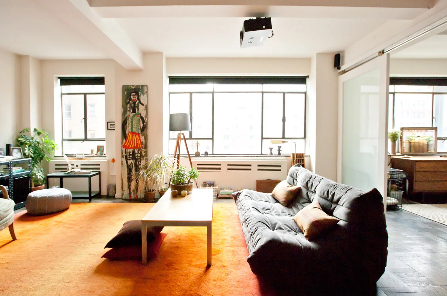 Freestyle-Restyle_E37th_livingroom2.jpg