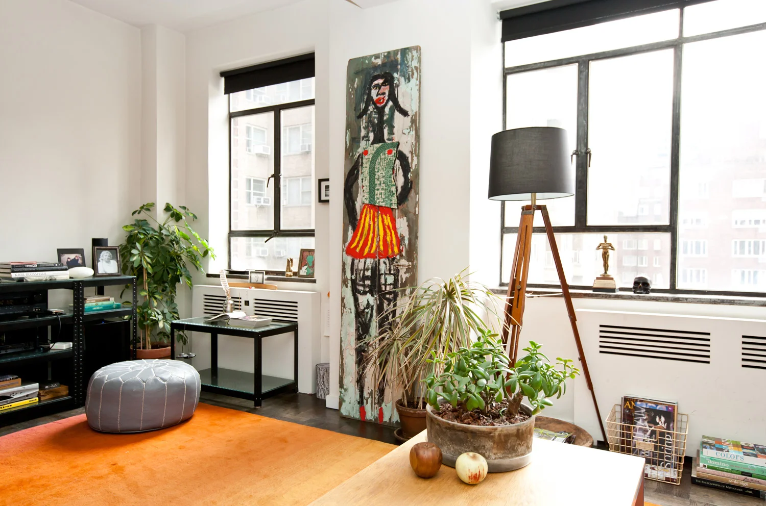 Freestyle-Restyle_E37th_livingroom3.jpg