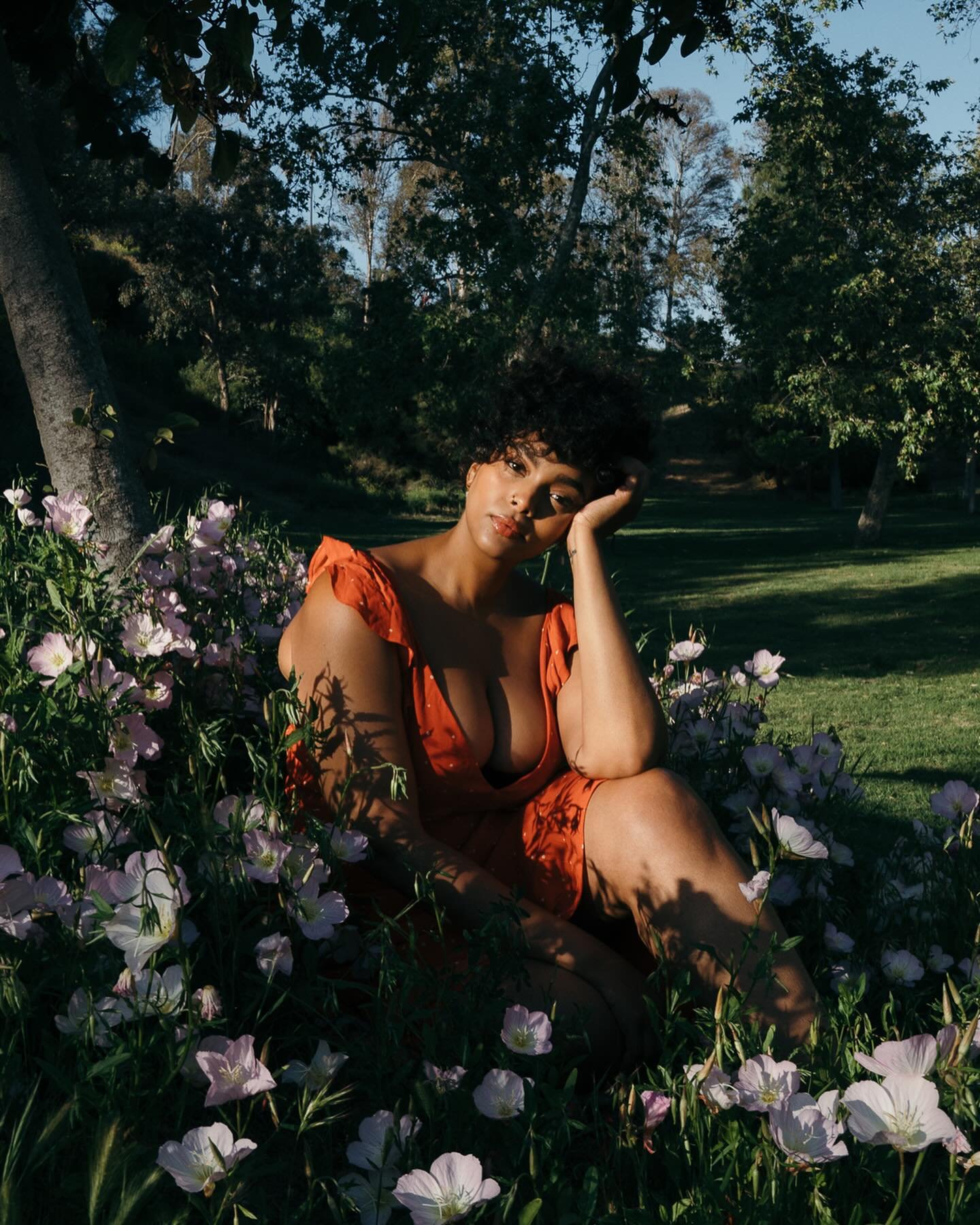 Chasing pockets of sunshine in the park with beautiful Courtney @thasupremecourt