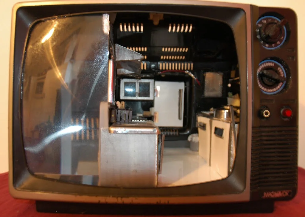 TV 2.jpg