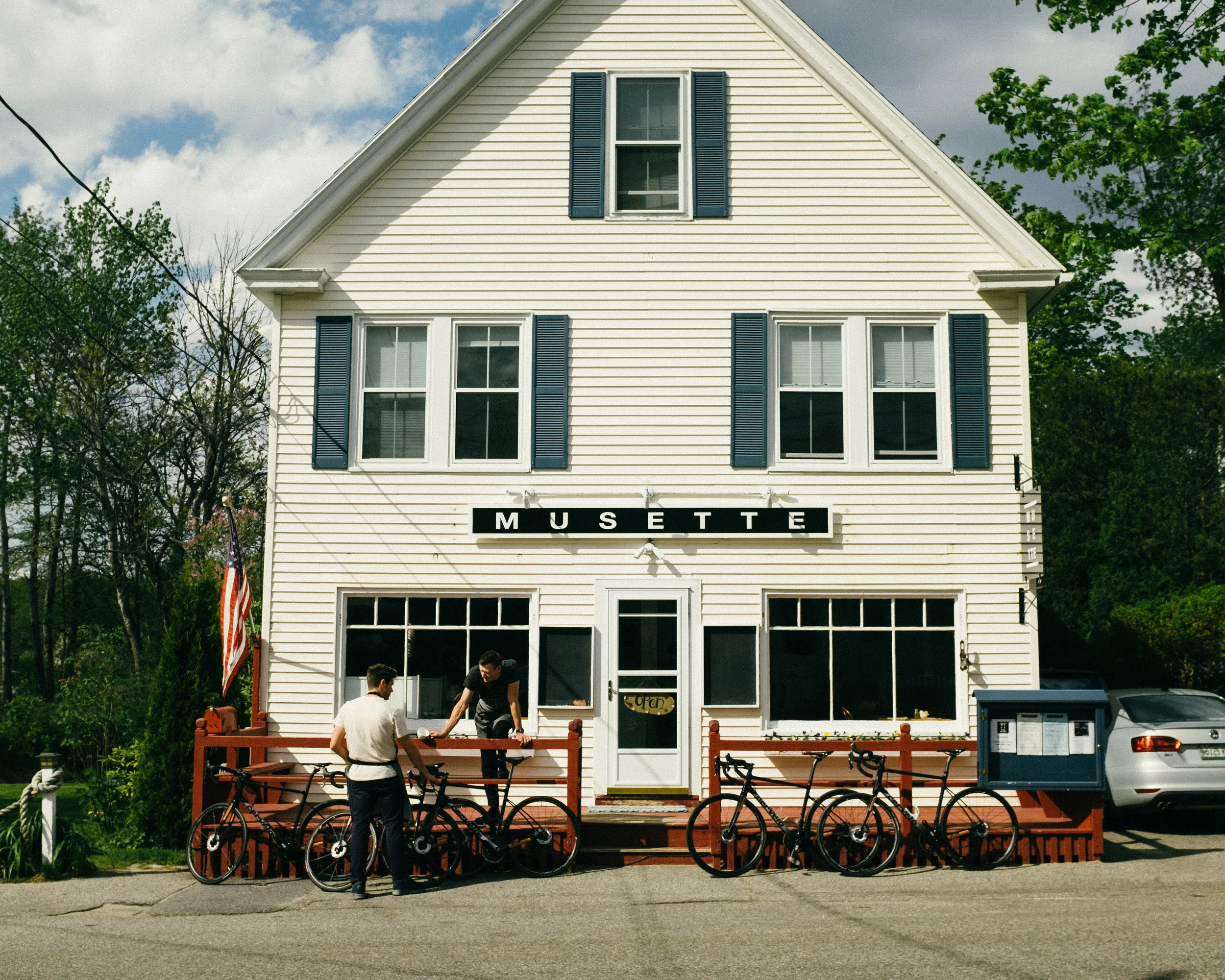 Exclusive Stay At Musette Restaurant Kennebunkport, Maine The spiritual home of NTSQ Velo in the picturesque Cape Porpoise community. The brainchild of NTSQ Velo co-founder's Jonathan Cartwright and Travis McKenzie. A stay at Musette includes an exclusive Chef's Dinner with Jonathan Cartwright, a guided 2-wheel tour of coastal Maine, bike rental and cycling kit. Dates are limited from May - Oct. Register interest