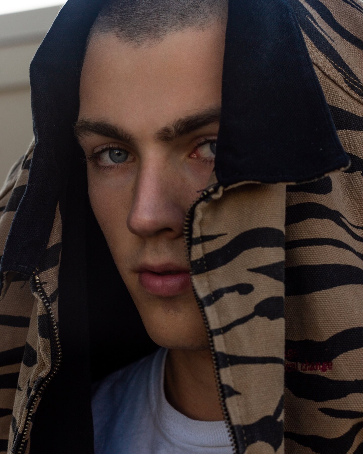 🐅🐅🐅/// Credits
Direction &amp;  Photography: @iamianjay
Model: @henrik_g2000
Retouching: @melia_kapri_photography 
.
.
.
.
.
#hollywood #losangeles #model #mensfashion #fashion #photography #fashionphotography #fashioneditorial #editorial #agency 