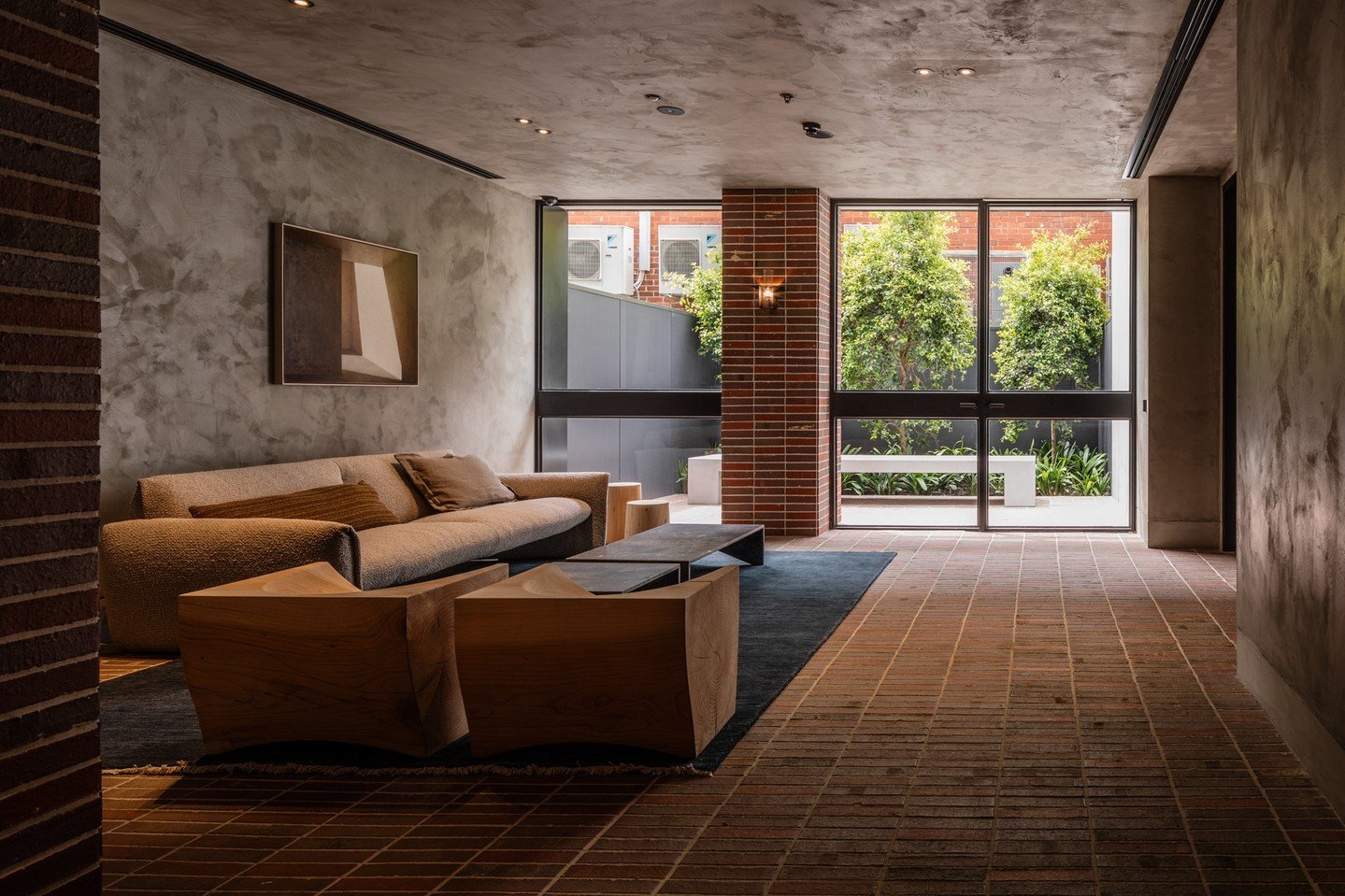 The award-winning Fitzroy House, where modern sophistication meets heritage charm in inner-city Melbourne.

Featuring iconic Krause Rustic Red Blue Paving Tiles throughout, the apartments are a collaboration between @heckerguthrie, @jcbarchitects and