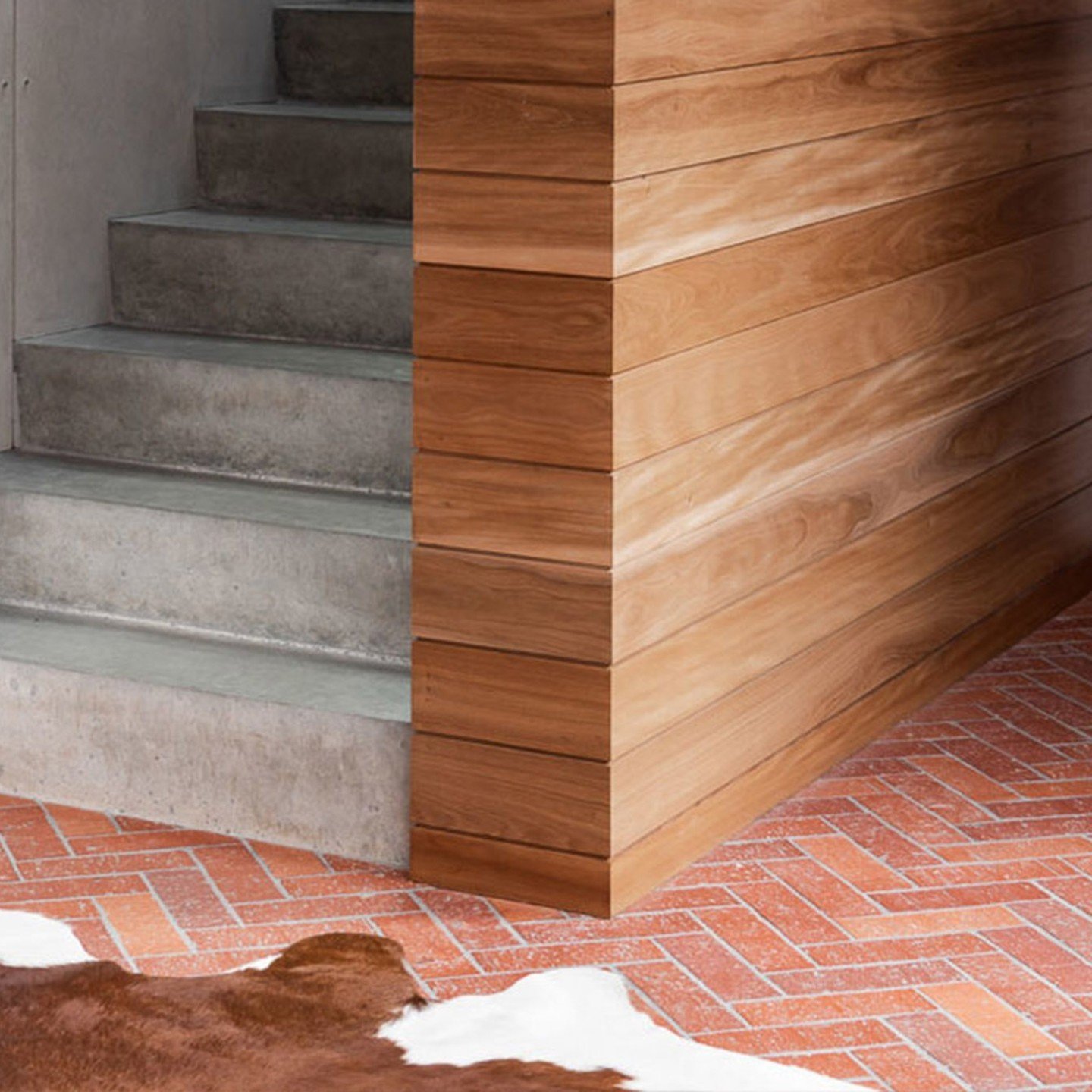 With the versatility to be laid vertically as wall tiles or horizontally as pavers, Krause Rustic Brick Tiles are a flexible solution for bringing the texture and vibrancy of handmade brick to any project.