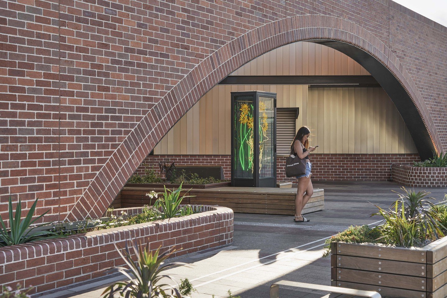Glen Huntly Station:  A modern landmark with a classic soul.

Pressed 76mm Krause Bricks in a classic Heritage Red were selected by @coxarchitecture for the award-winning design,  defined by striking archways that echo local heritage while looking fi
