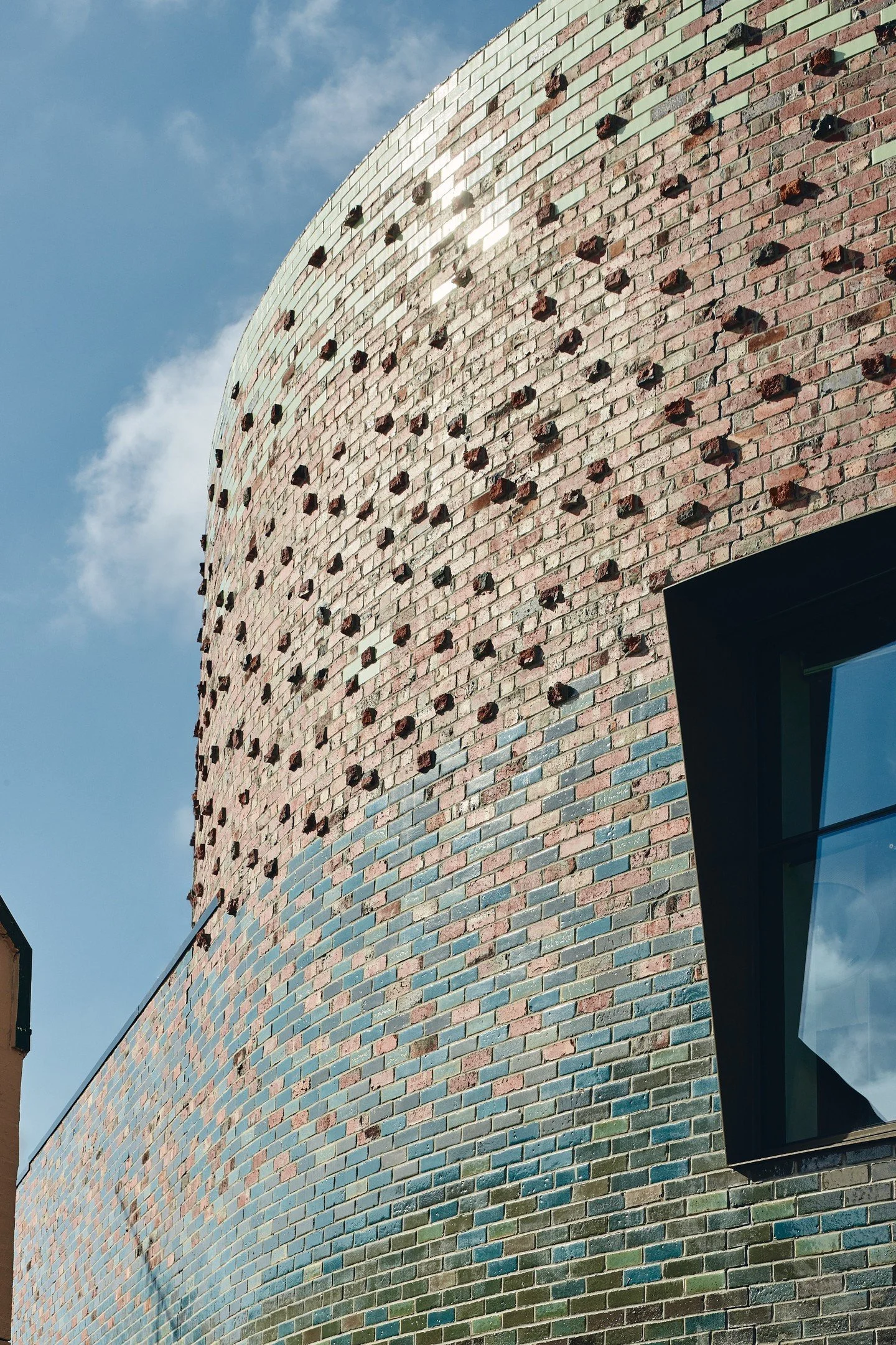 Wrapped in hand glazed Krause Bricks, the Boronggook Library facade is a vibrant celebration of texture and tone.

Design: @antarctigram &amp; @architectureassociates
Builder: @awnicholsonptyltd
Contractor: @lawler_bricklaying
Photography: @peterbben