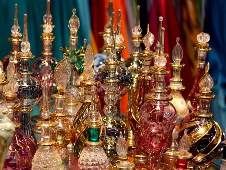 arab-perfumes-805315__340.jpg