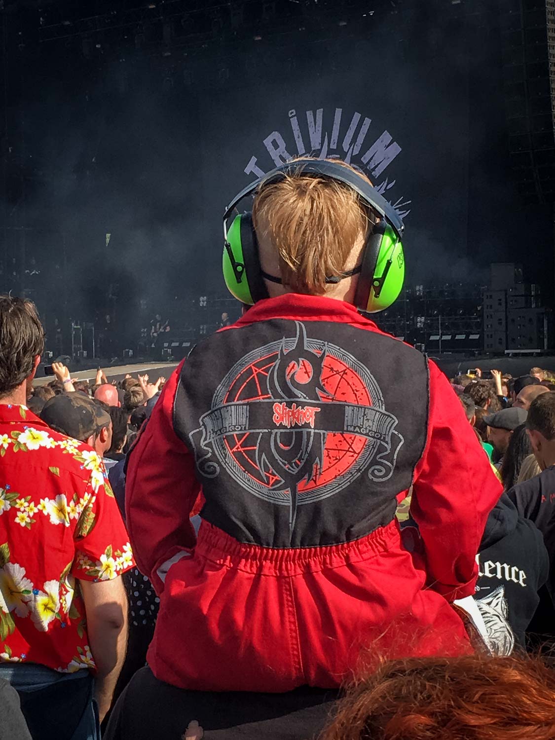  Probably the youngest fan of the festival 