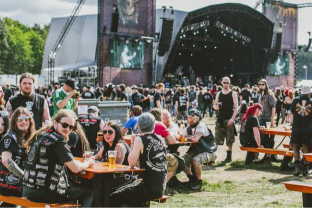 Bloodstock 5 Don'ts : Don't drink 5 pints of best of Bloodstock in a 2 hour window!