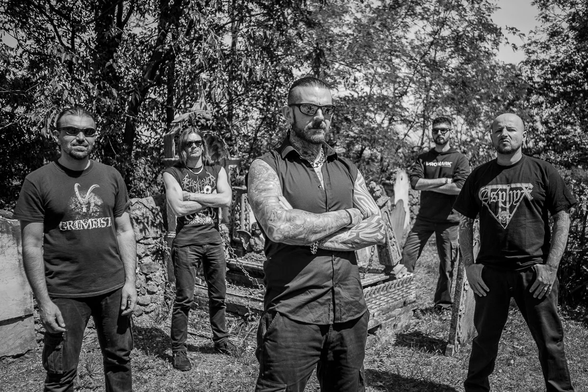 Beheaded band.jpg