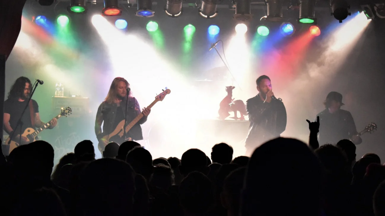 Live Review : Those Damn Crows + Wasted Fate + 8ft2 @ The Tivoli, Buckley on September 20th 2019