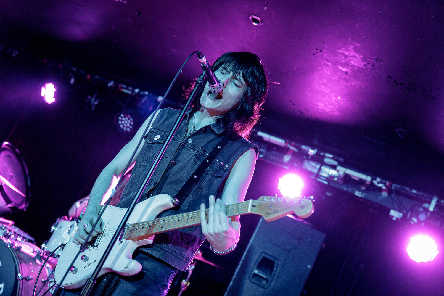 Tyler Bryant &amp; The Shakedown live at the Ruby Lounge in Manchester on December 4th 2017.