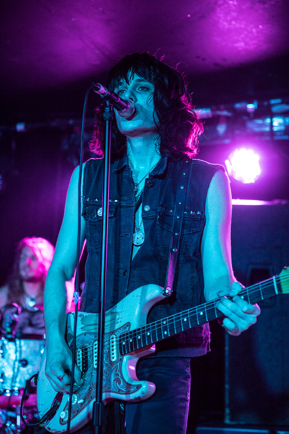 Tyler Bryant &amp; The Shakedown live at the Ruby Lounge in Manchester on December 4th 2017.