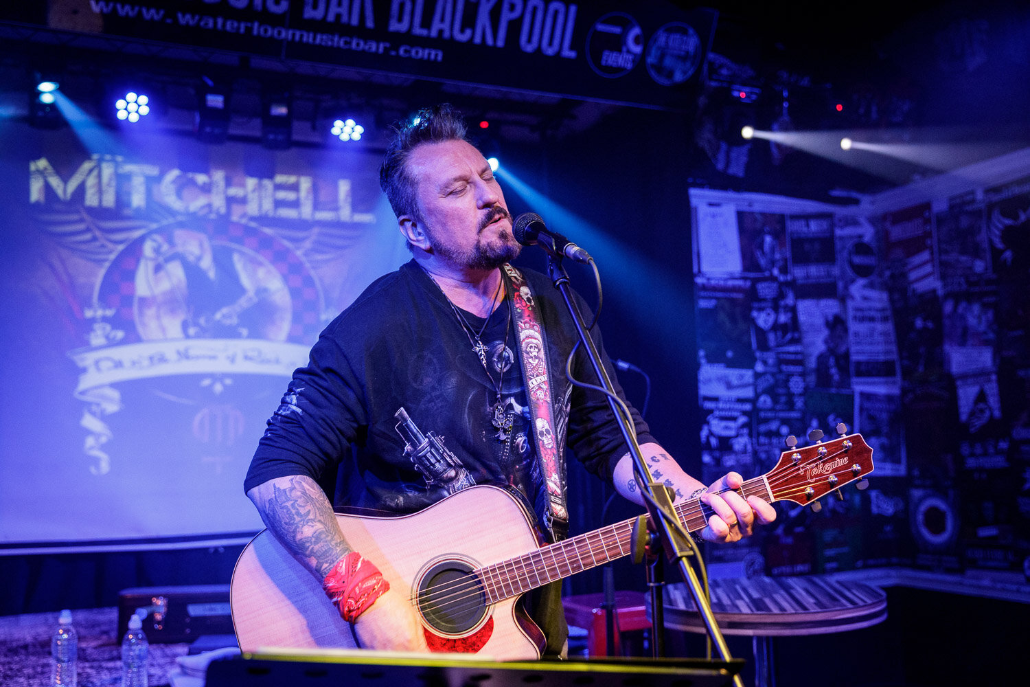 Tony Mitchell at the Waterloo Music Bar in Blackpool on December 11th 2019 ©Johann Wierzbicki | ROCKFLESH