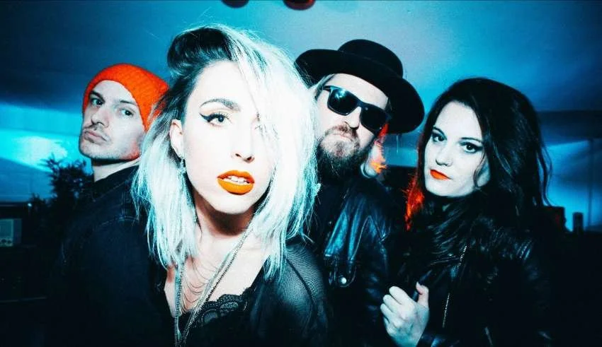 Marisa And The Moths 2021