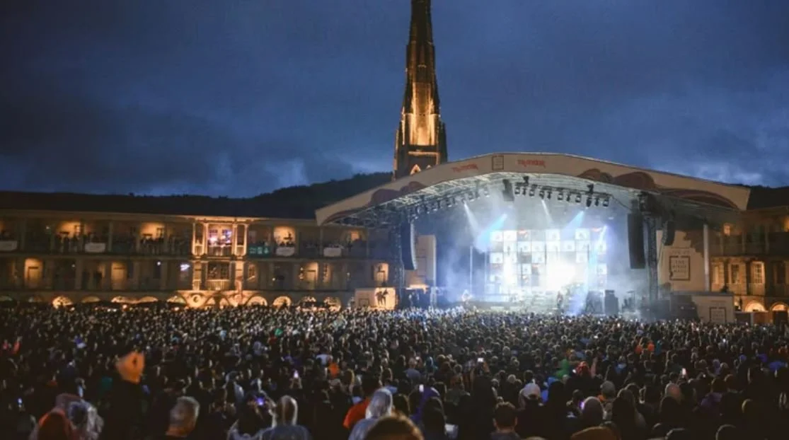Live Review : Deftones + High Vis @ The Piece Hall, Halifax on June 24th 2025