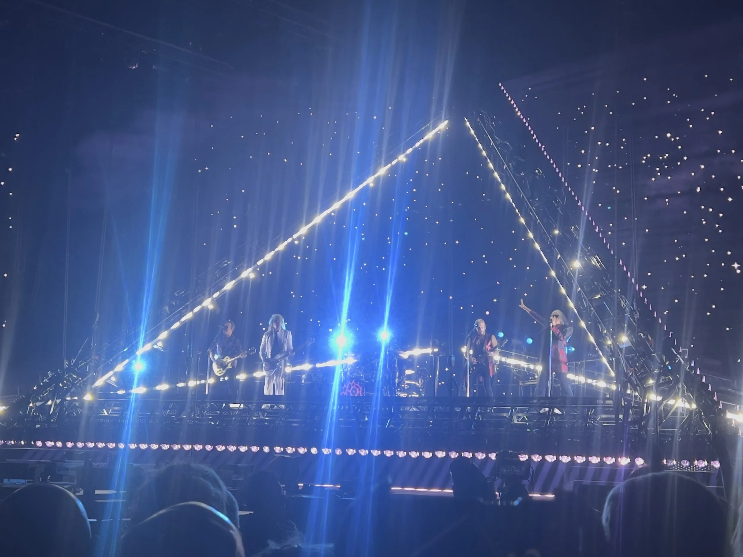 Live Review : Def Leppard + Extreme @ Co-op Live Arena, Manchester on July 6th 2026