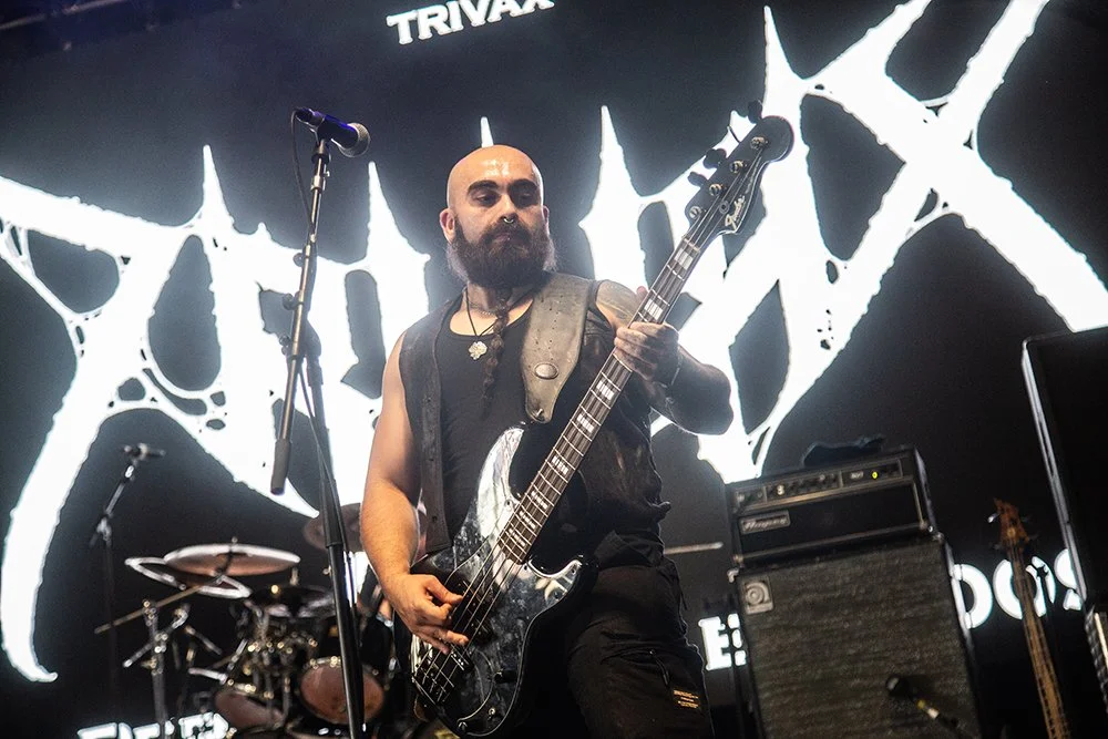  Trivax ©Ryan Hickson 