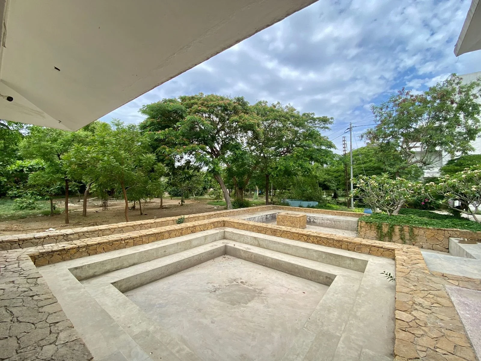  Seating “fireplace” pit 