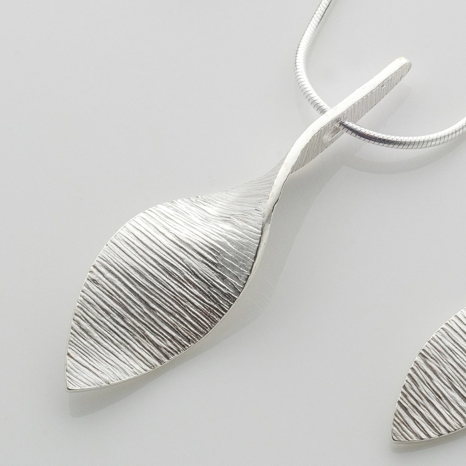 Martina Hamilton Bean Ri Large Silver Pendent.jpg
