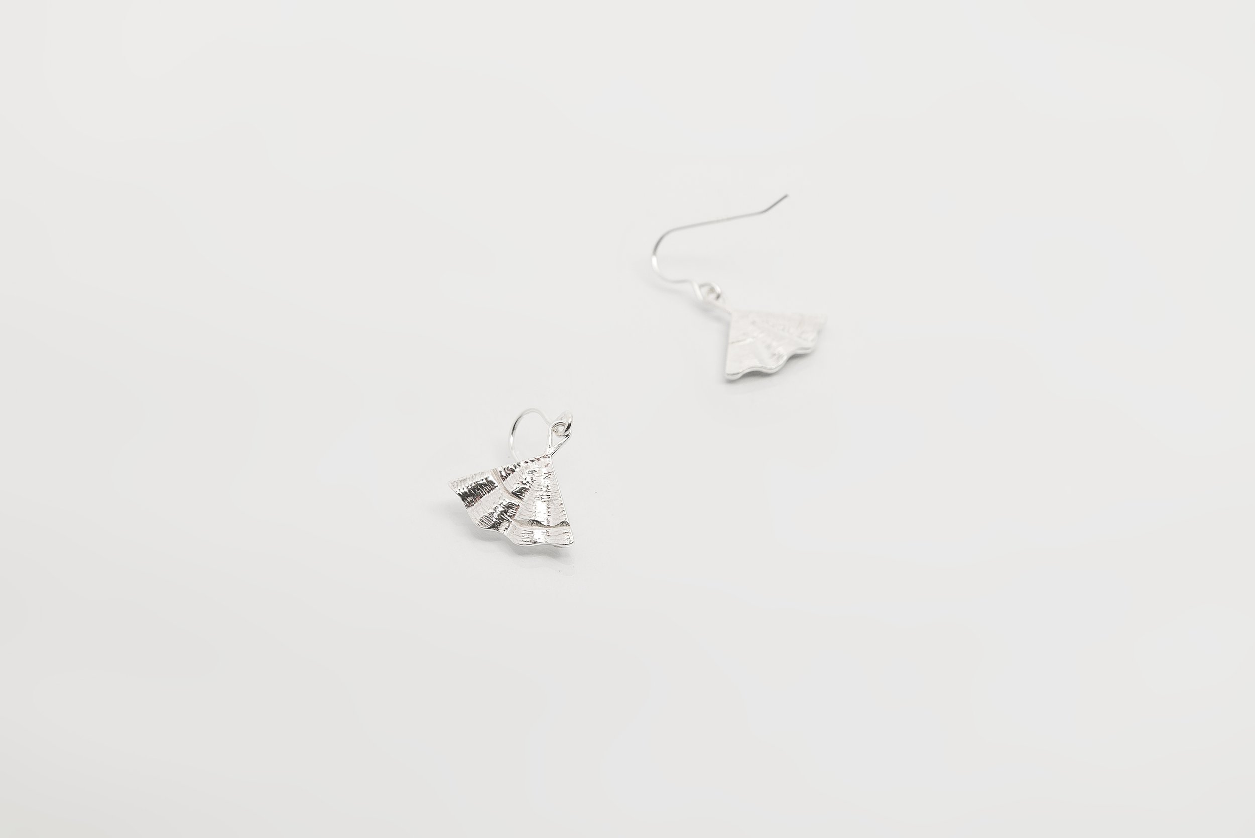 Martina Hamilton Shore Collection, silver petite drop earrings