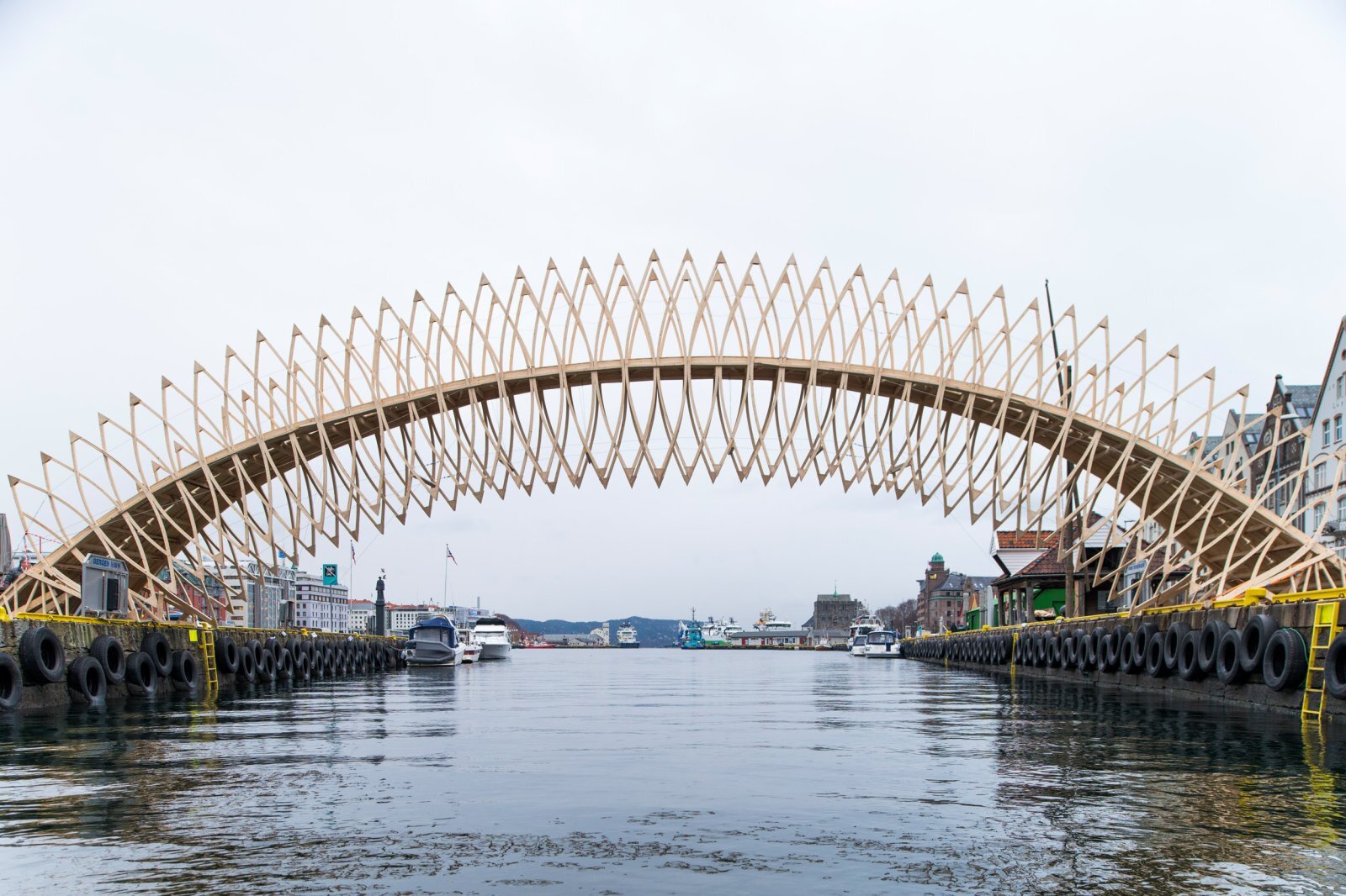 EXPERIMENTAL WOODEN STRUCTURES ／ KHIB