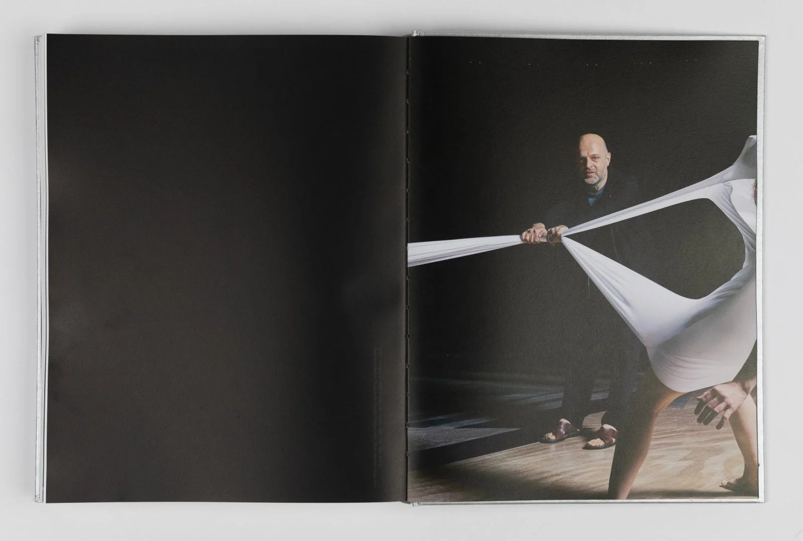 アート・デザイン・音楽 Hussein Chalayan アート・デザイン・音楽