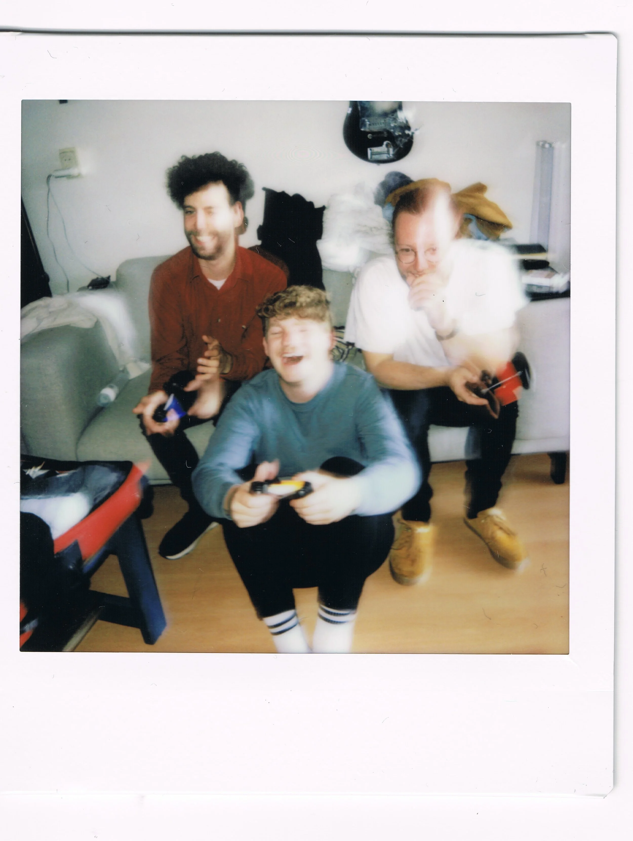 Klangstof polaroid by Bibian Bingen