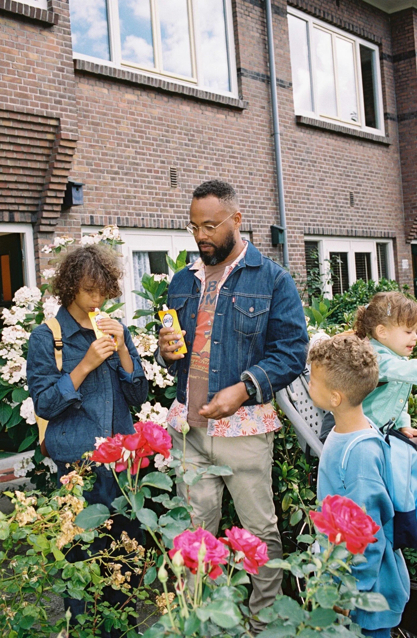 Vifit "en door" campaign by Bibian Bingen