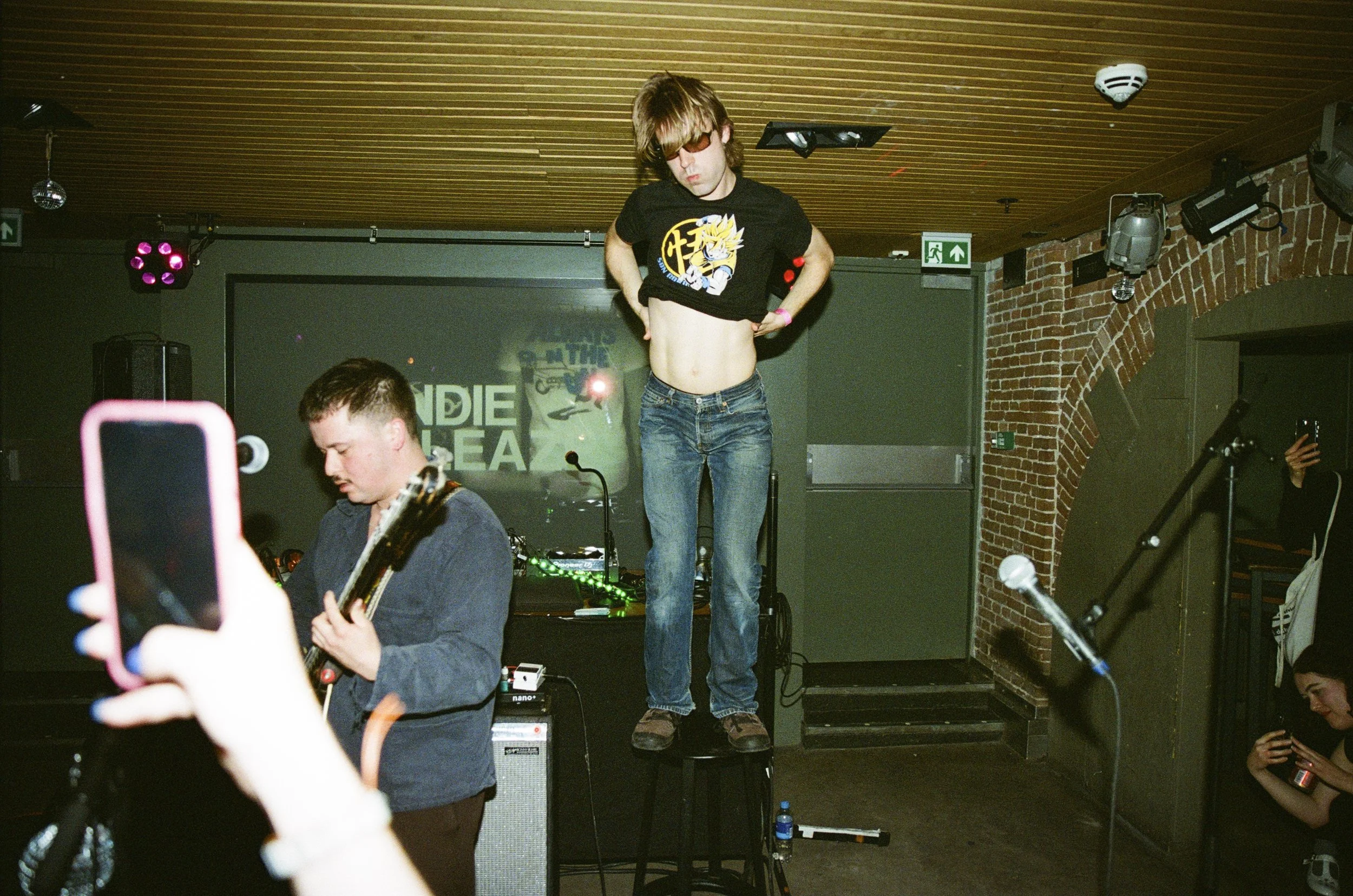 000137820010 _indiesleaze_bibianbingen.jpg