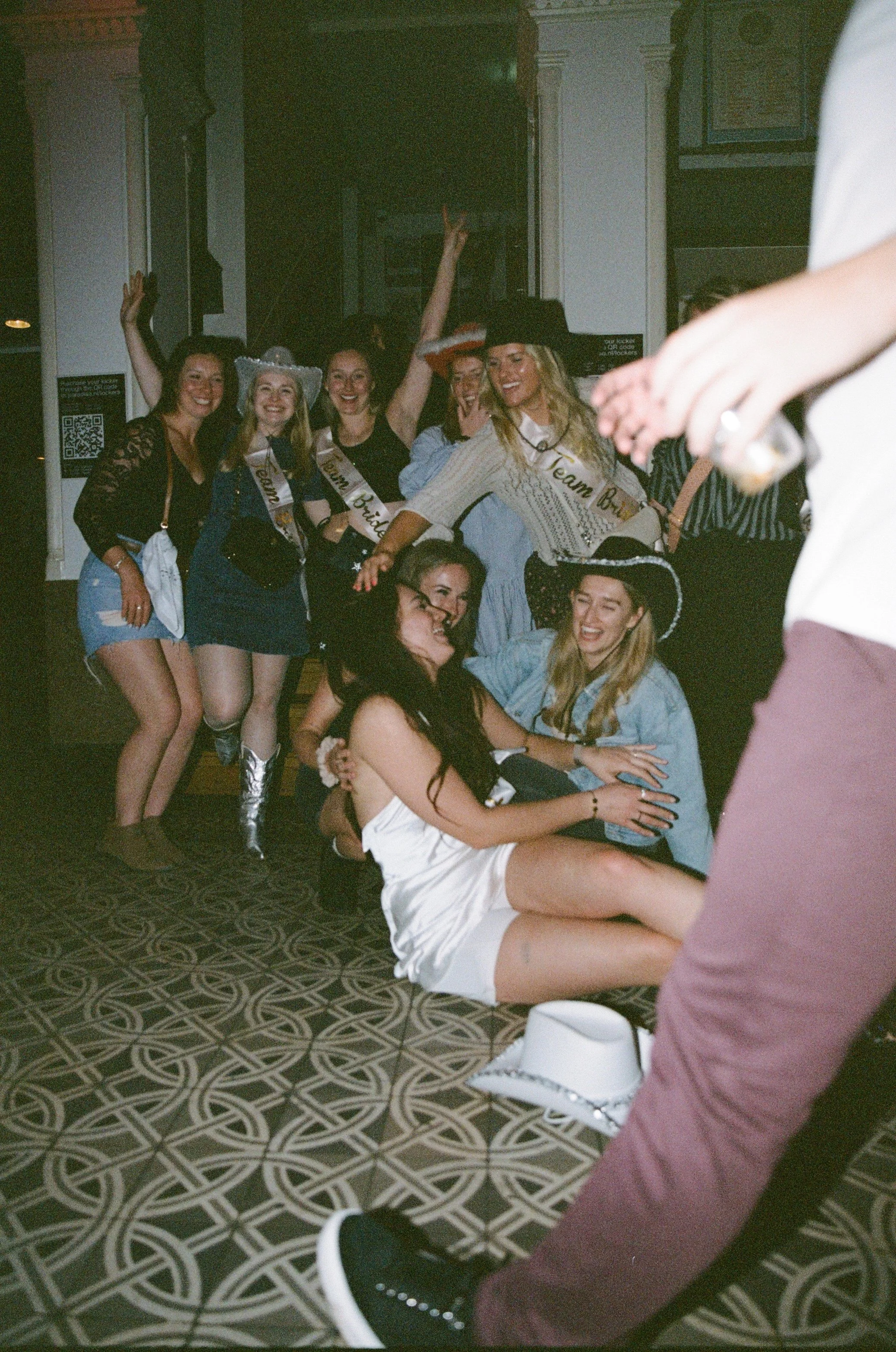 groupshots by Bibian Bingen