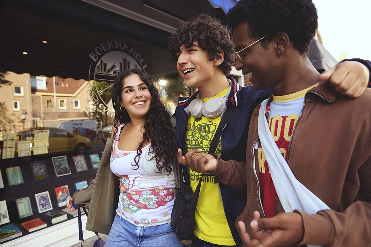 SNS brand campaign by Bibian Bingen