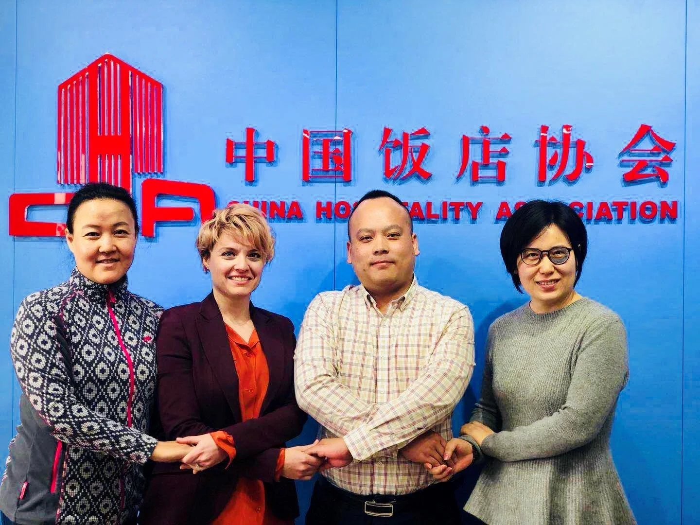 EIR of Norway utvikler oppdrettsindustrien på Rennesøy, ansetter ”China Country Manager” og Markedsansvarlig 