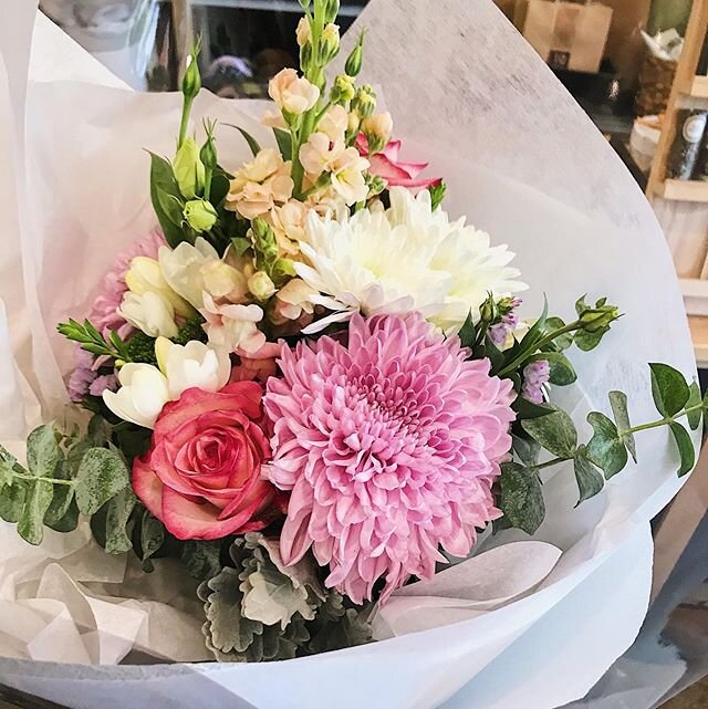 Another beautiful bouquet going out for delivery today 🌸🌿