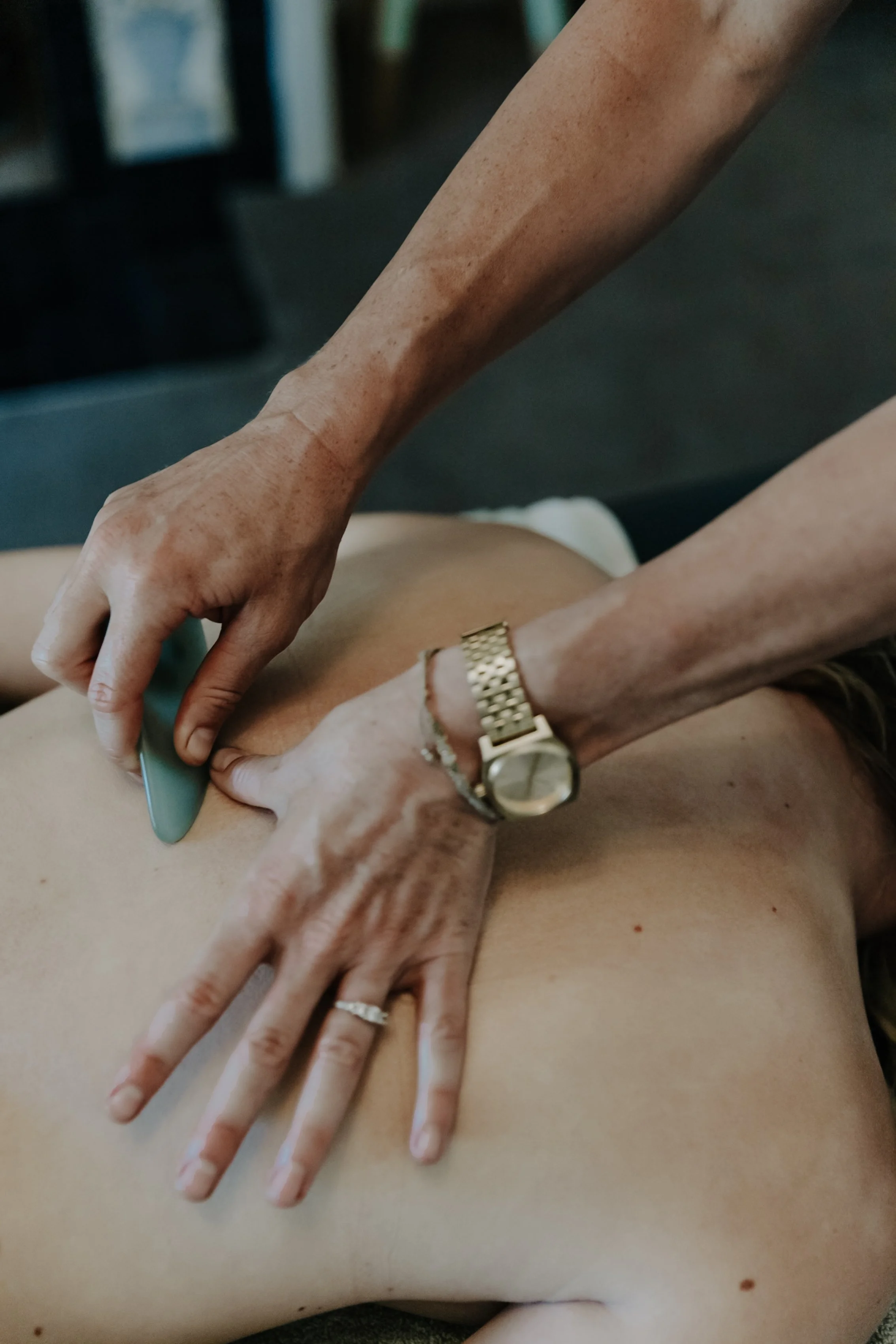  Gua sha for musculoskeletal issues, poor circulation and pain  