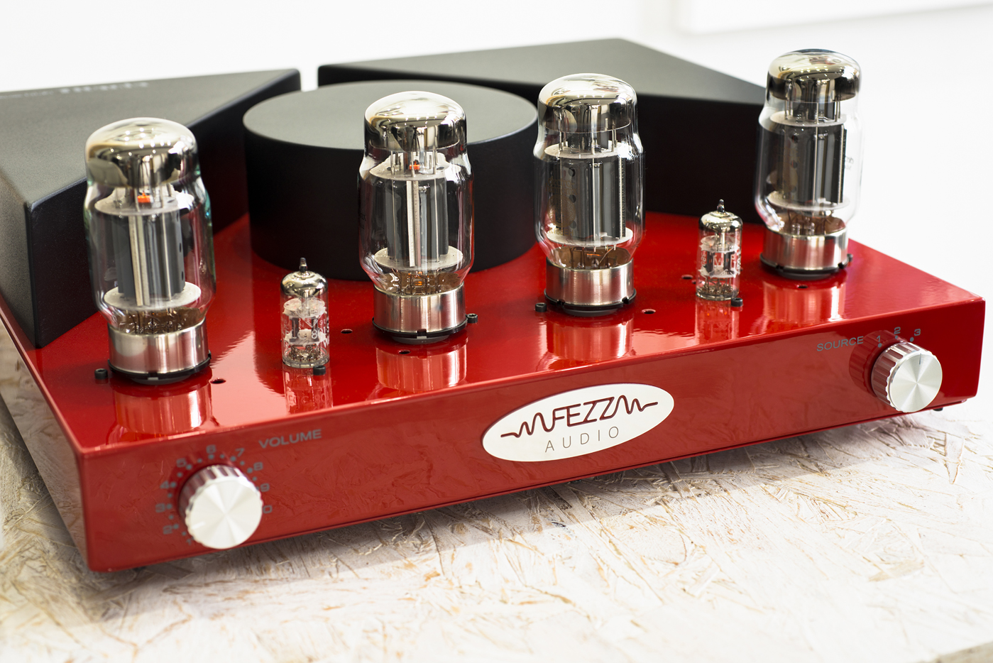 fezz-titania-valve-amplifier-001.jpg