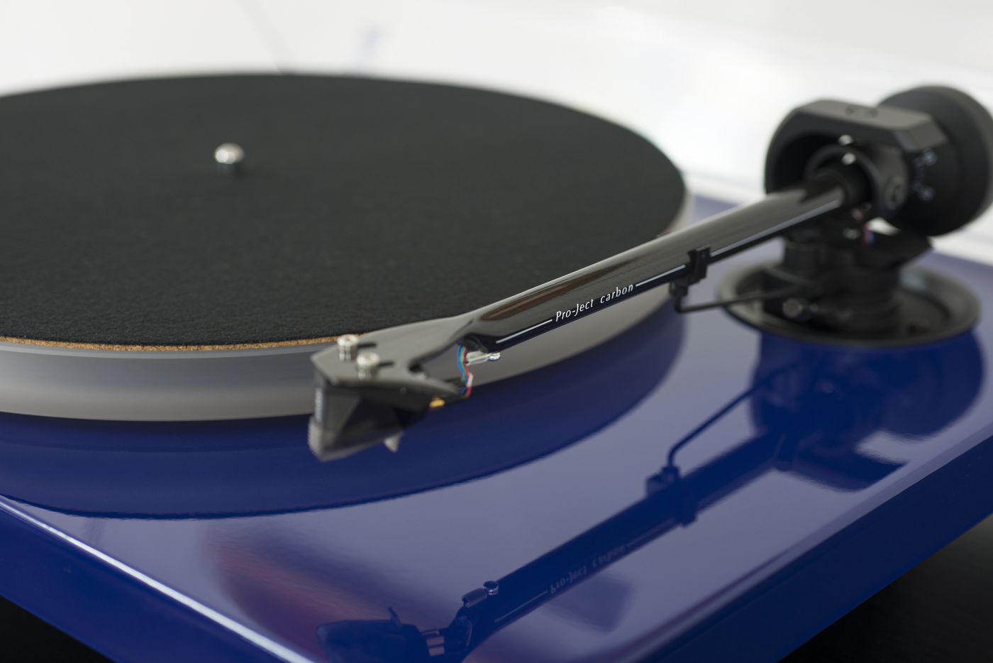 project-1-xpression-carbon-ukx-turntable.jpg