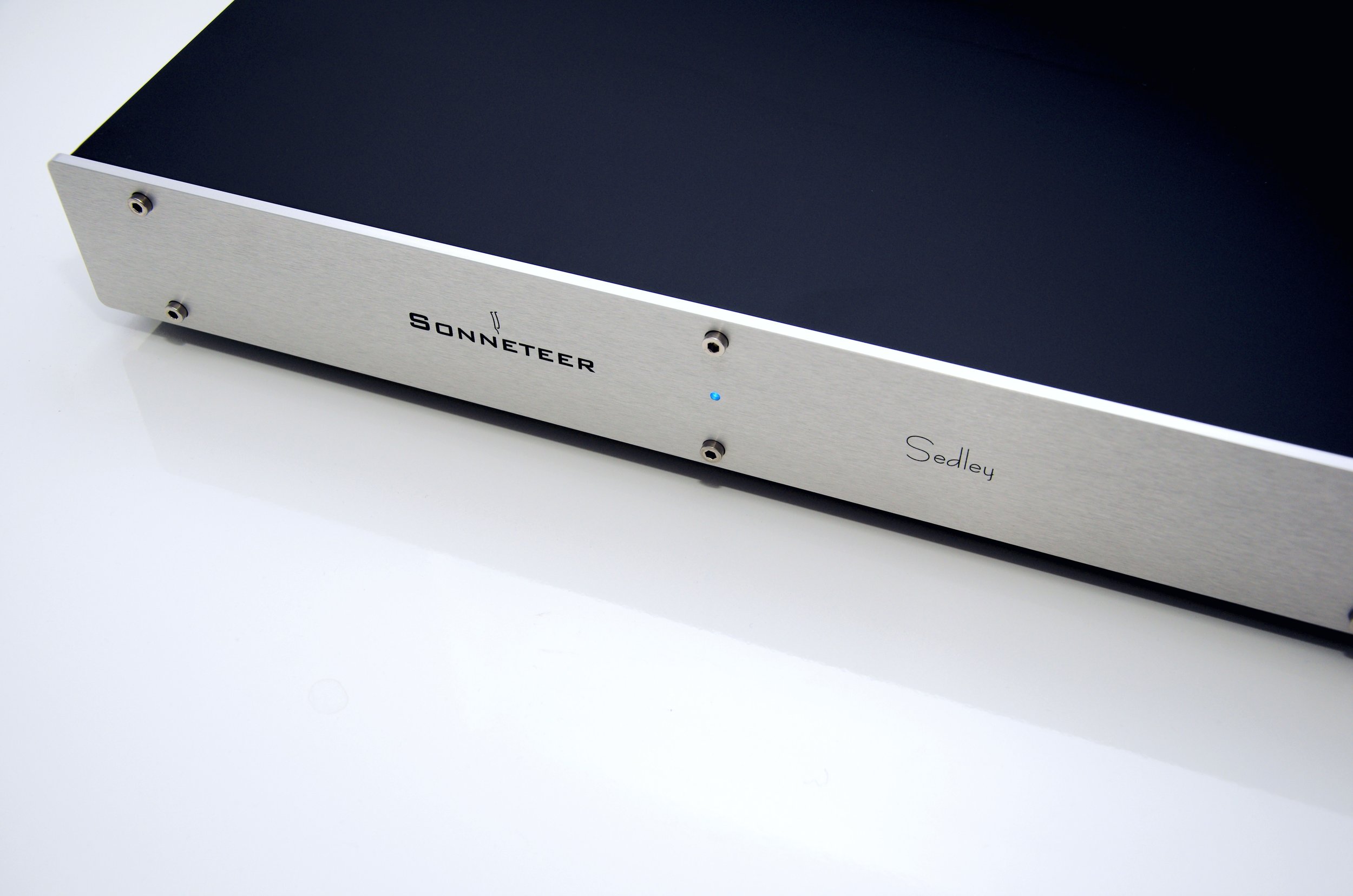 SEDLEY PHONO STAGE £650 - £900