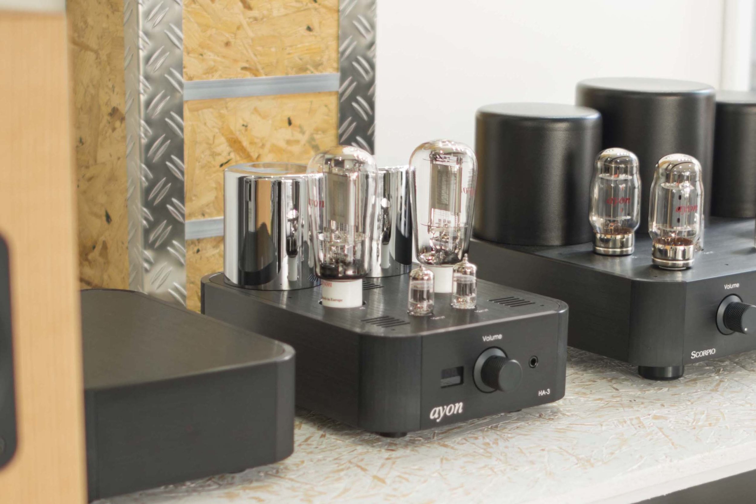 ayon-ha1-headphone-amplifier.jpg