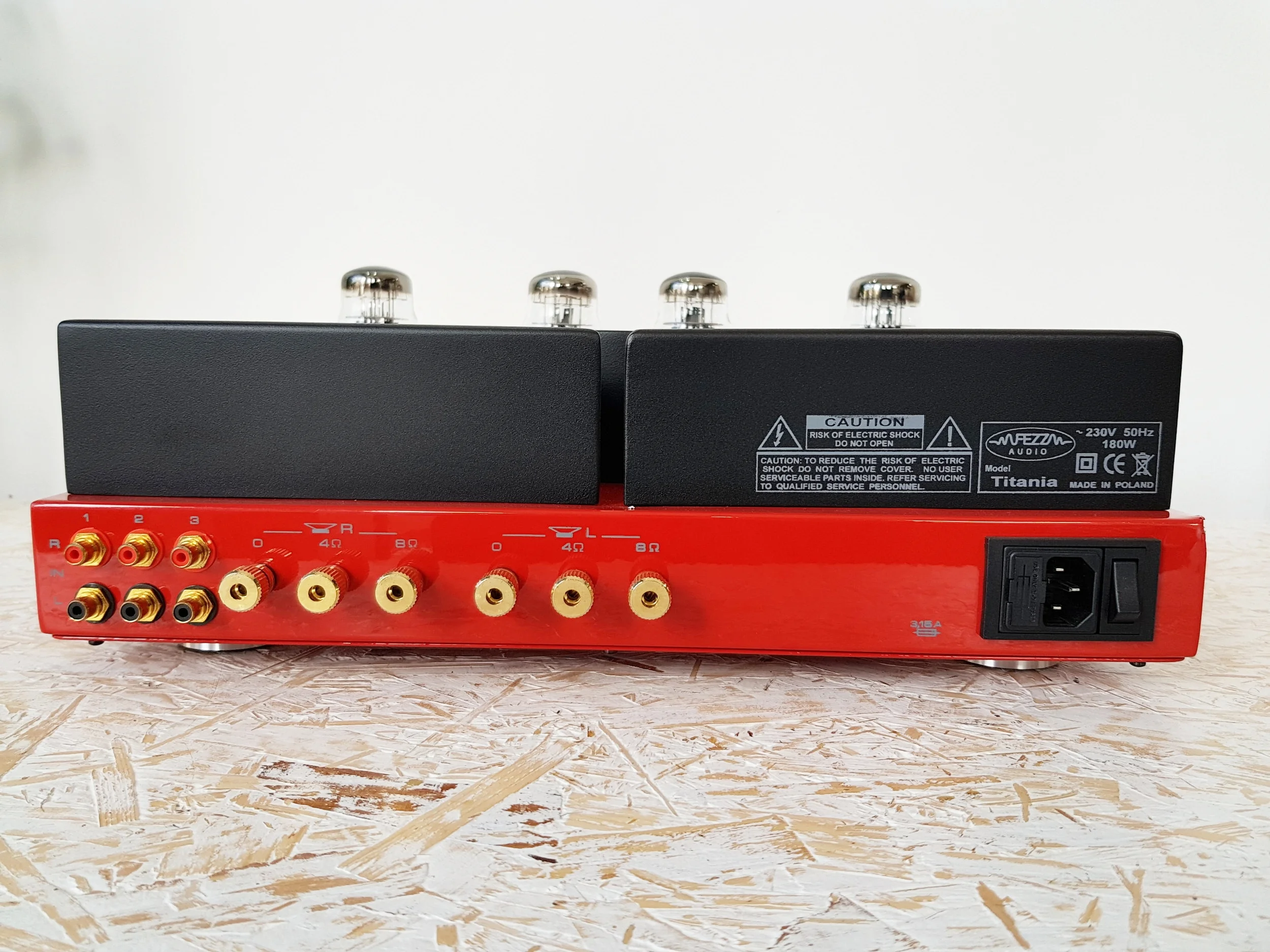 fezz-audio-titania-amplifier-back