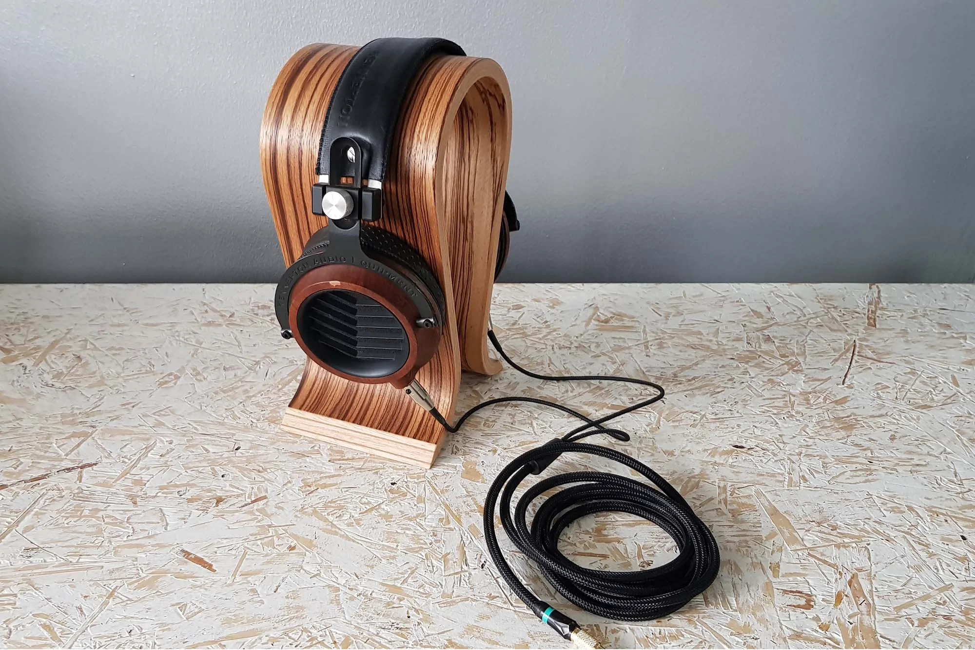 kennerton-audio-odin-headphones-1.jpg