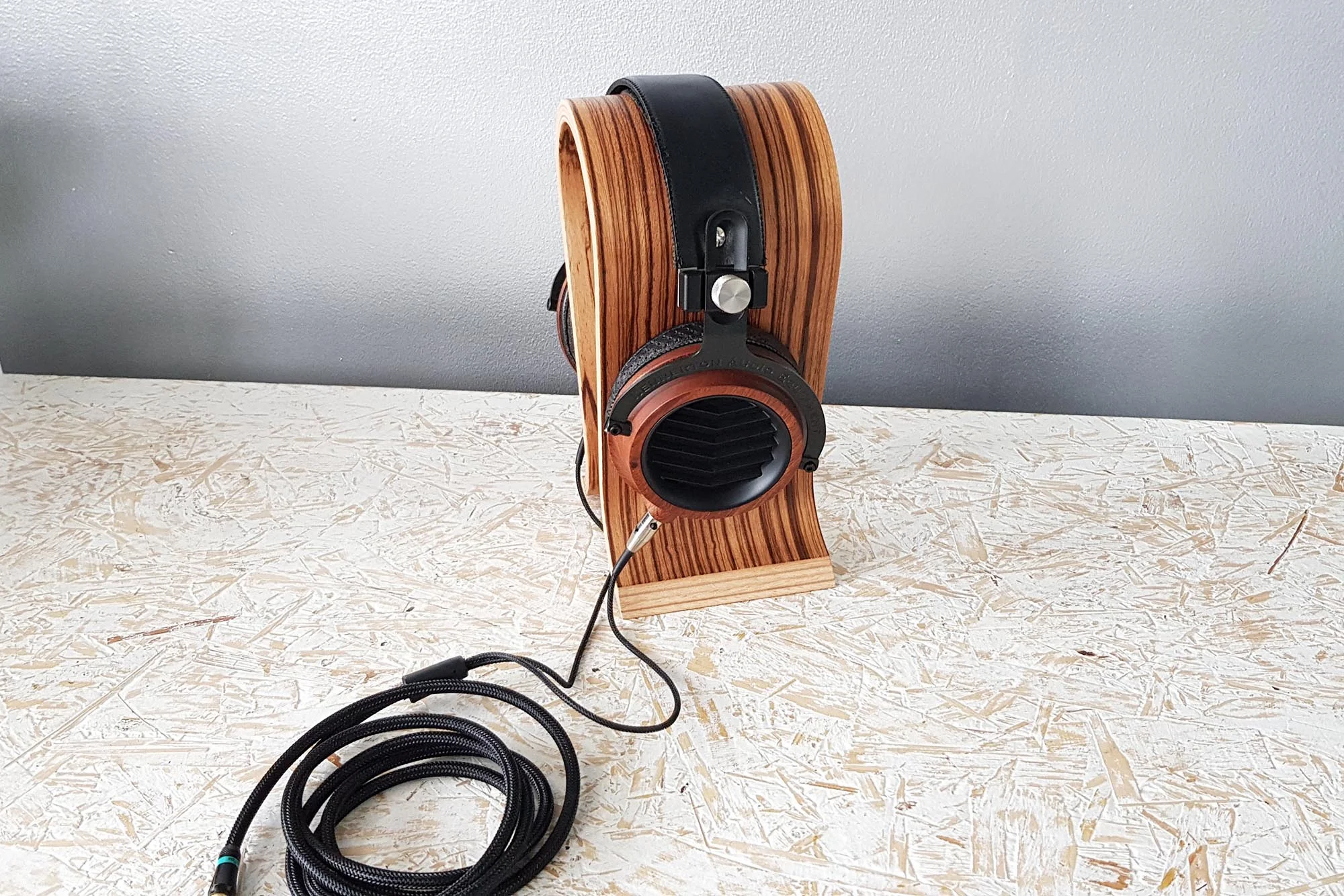kennerton-audio-odin-headphones-2.jpg
