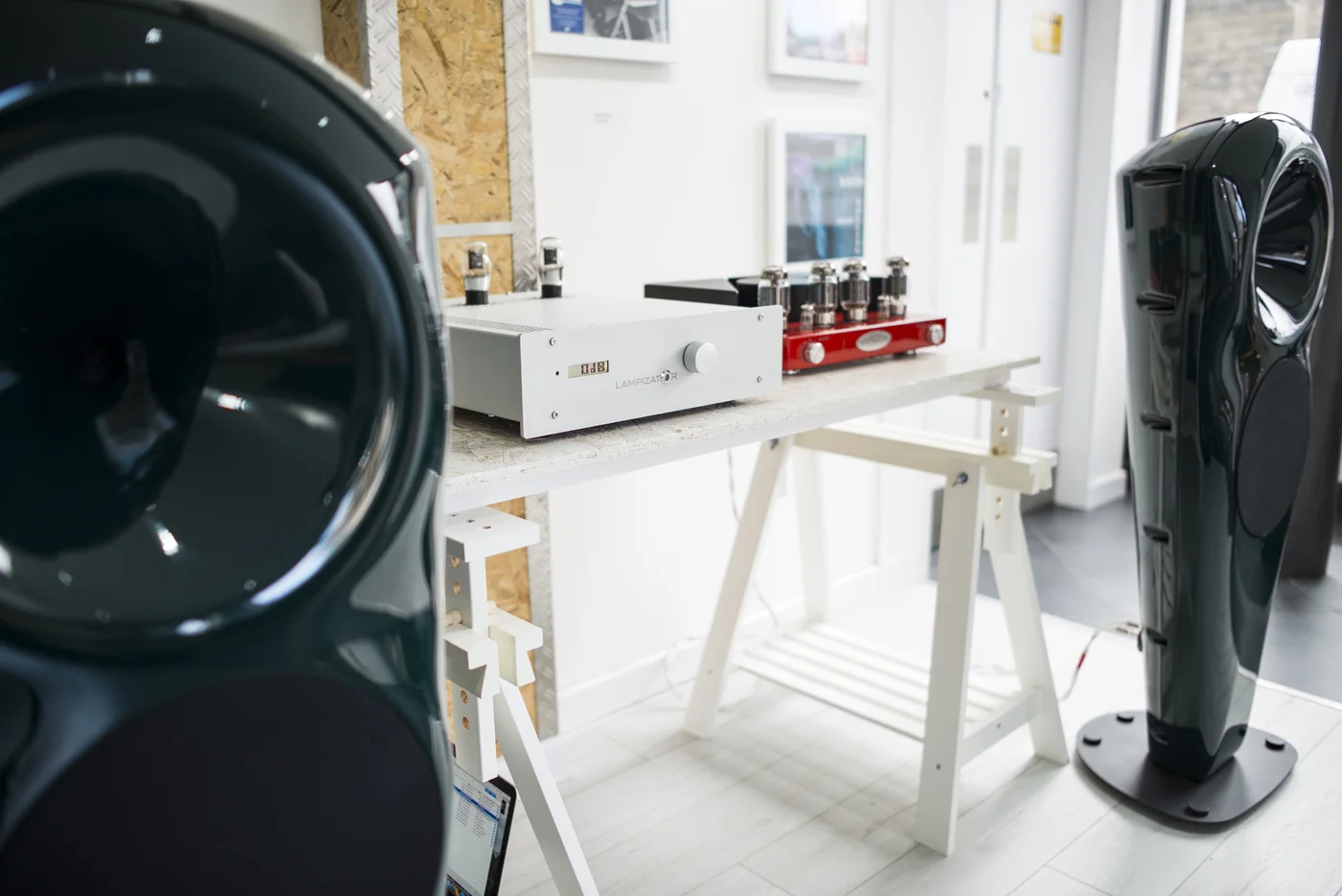 horns mummy speakers